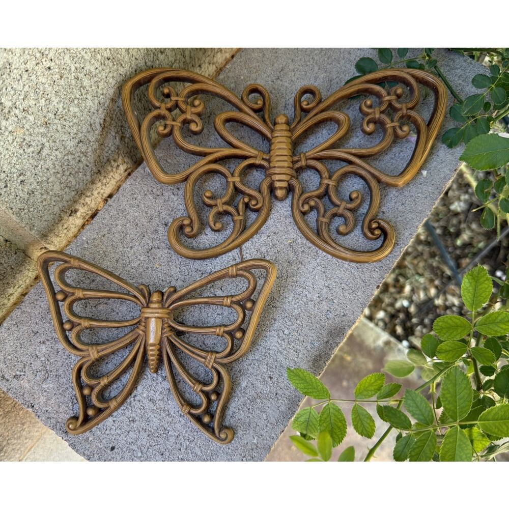 Set of 2 Vintage USA Syroco Homco 1978 Wood Look Butterflies Wall Decor Cottage